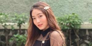 Potret Natasha Wilona Pakai Korset Transparan, Netizen Auto Salting