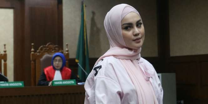 Jennifer Dunn Resmi Bercerai