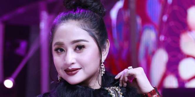 Ini 7 Potret Rumah Mewah Dewi Perssik, bak Hotel Berbintang