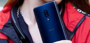 Smartphone Teringan di Dunia Masuk Indonesia