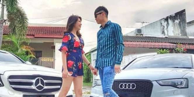 Dulu Belajar di Toilet karena Miskin, Kini Kolektor Mobil Mewah