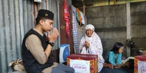 Rumah Surga di Tengah Kampung Pemulung