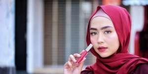 Tips Agar Warna Lipstik Tidak Mudah Luntur