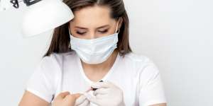 Tips Aman Pergi ke Klinik Kecantikan Saat Masa New Normal