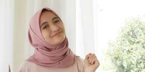 Wajah Mirip Aktor Korea, Inikah Kekasih Komika Arafah? 