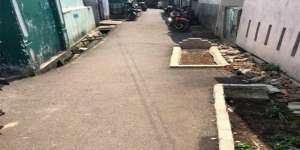 Viral Foto Kuburan di Jalan Gang Sempit, Abdel: Itu Depan Rumah Gue!