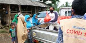 Pemerintah Kebut Penyaluran Bansos di Maluku dan Papua