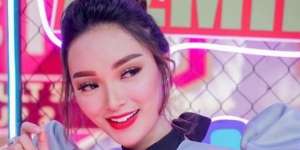 Akrabnya Zaskia Gotik Dengan Ibu Mertua, Intip Yuk