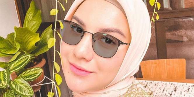 Berat Badan Naik Saat Hamil, Irish Bella Tetap Memesona