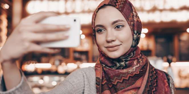 Punya Kulit Berminyak, Perlukah Pakai Pelembap Secara Rutin?