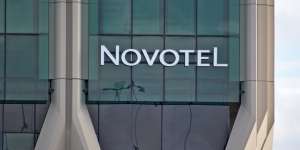 Kocak! 5 Pria Ini Mengaku Jadi Pasien Covid-19 Demi Tidur di Hotel Bintang 5