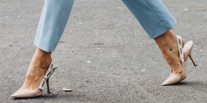 5 Jenis Alas Kaki yang Harus Dimiliki Wanita Kekinian