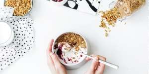 Lezatnya Yogurt Aneka Rasa Untuk Kesehatan