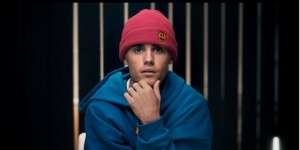 Bantah Lakukan Pelecehan, Justin Bieber Beri Bukti Foto Lama Bareng Selena Gomez