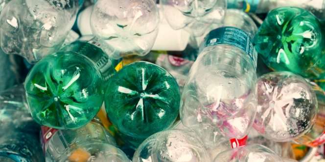 Ford Ubah 250 Botol Plastik Daur Ulang Jadi Komponen Mobil