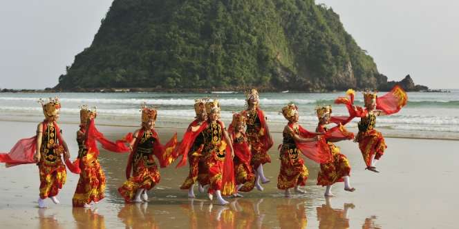 Paduan Tradisi dan Teknologi, Gaya Baru Plesiran ke Banyuwangi