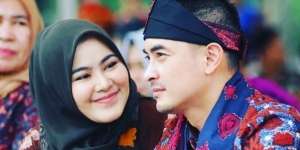 Zumi Zola Digugat Cerai Istri, Intip Potret Kenangan Mesranya