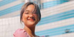 Pakai Busana Nude, Cantiknya Marion Jola Bikin Lelaki Berdebar