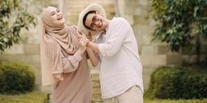 Bikin Iri, 5 Potret Mesra Babymoon Citra Kirana-Rezky Aditya