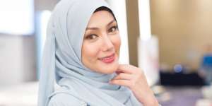Unggah Meme Soal 'Buaya', Postingan eks Istri Engku Emran Jadi Sorotan