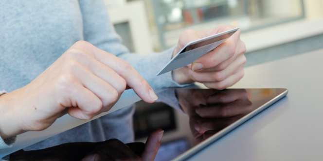 Mulai Besok Transaksi Kartu Kredit Wajib Pakai PIN 6 Digit