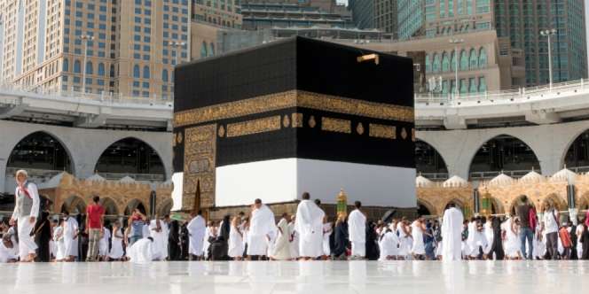 Saudi Akan Izinkan Umrah dalam Jumlah Terbatas