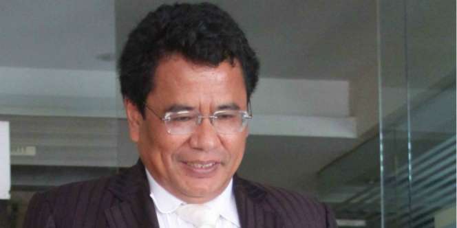 Ketinggalan Berlian atau Cincin? Susi Pudjiastuti Bengong Dengar Jawaban Hotman