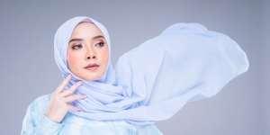 4 Rekomendasi Gaya Makeup Glamor untuk Dipakai di Musim Panas