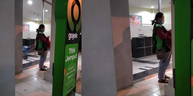 Viral! Meski Sedang Hamil Tua, Driver Ojol Tetap Kerja, Bikin Terenyuh