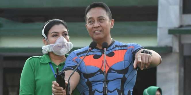 Gaya Modis Istri KSAD Pakai Masker Super Canggih Rp22 Juta