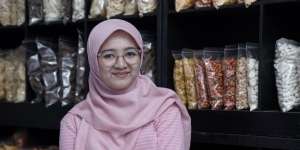 Mental Baja Hijaber Penjual Snack Online, Hampir Bangkrut Kini Banjir Order