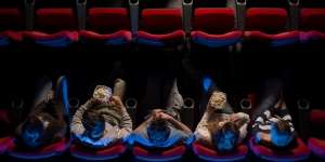 Kembali Beroperasi, Bioskop Ini Terapkan Protokol Kesehatan Dengan Cara Unik