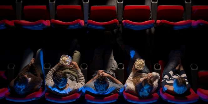 Kembali Beroperasi, Bioskop Ini Terapkan Protokol Kesehatan Dengan Cara Unik