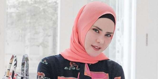 Angel Lelga Tuding Ada Korban Vicky Prasetyo Berusia Lansia