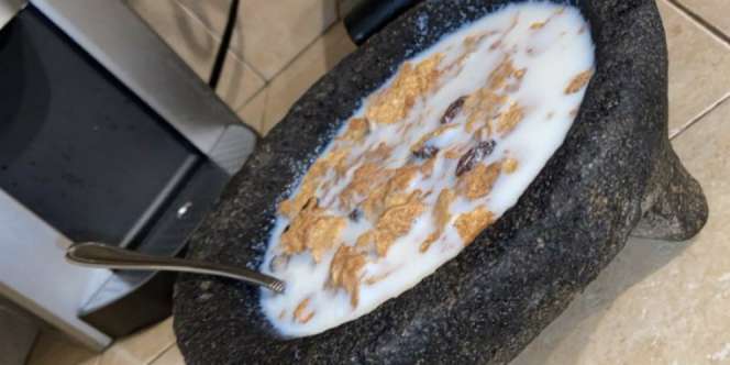 Heboh 'Alih Fungsi' Cobek Dijadikan Mangkuk Sereal