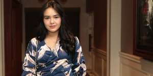 Amanda Manopo Pose Menggoda di Atas Ranjang, Komentar Billy Syahputra Diserbu