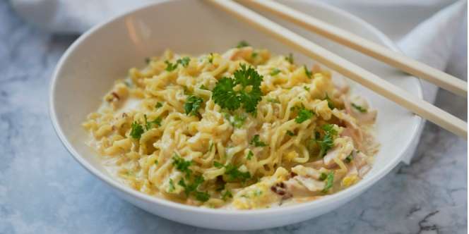 Resep Mudah Mi Instan Kuah Carbonara, Yummy!