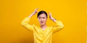 5 Bahan Alami yang Dapat Mengatasi Jerawat di Kulit Kepala