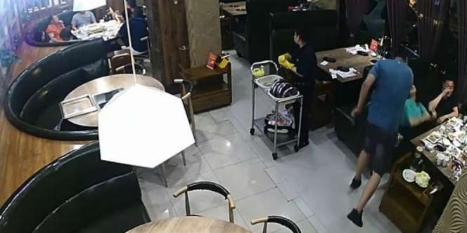 Suami Intai Istri & Selingkuhan, Setelah 20 Menit Terjadi Peristiwa Mengejutkan