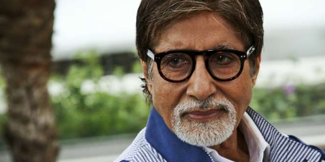 Aktor Senior Amitabh Bachchan dan Putranya Positif Covid-19