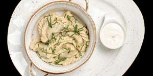 Resep Chicken and Ricotta Dumpling Soup yang Creamy dan Gurih
