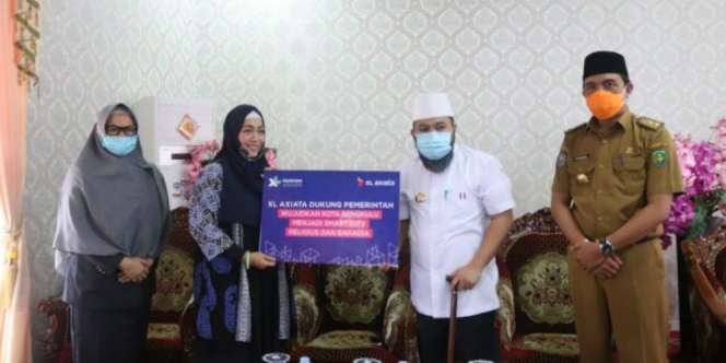 Modem dan Ponsel Mudahkan Siswa SMP dan Nelayan Kota Bengkulu