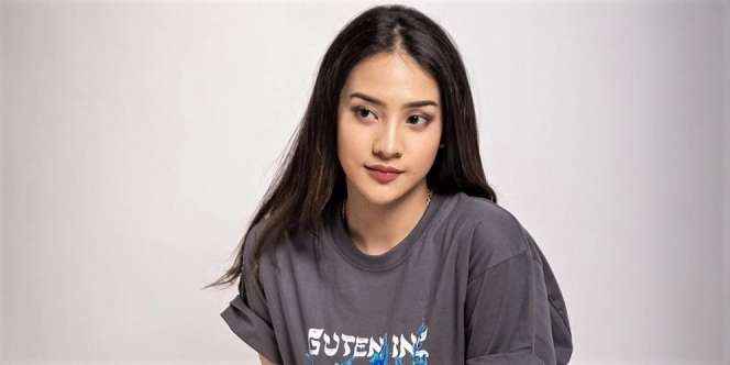 Ketahuan Komentari Potret Seksi Anya Geraldine, Chef Arnold Diserbu Netizen