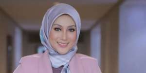 Erra Fazira Buka Suara Soal Perceraian Laudya Cynthia Bella dan Engku Emran