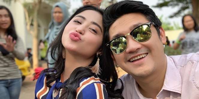 Sumpah Seram! Penampakan Wajah Dewi Perssik Bergaya Boneka