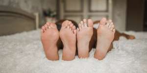 4 Tips Mengatasi Kaki yang Bau dan Berkeringat