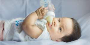 5 Gerakan Refleks yang Sangat Penting Bayi Perkembangan Bayi