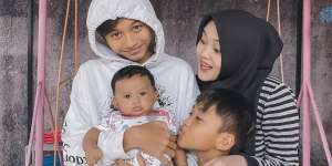 Potret Terbaru Bayi Mendiang Mantan Istri Sule, Ini Kabarnya