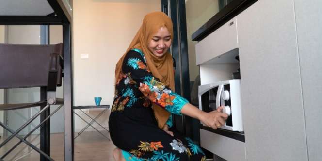 4 Kesalahan yang Kerap Dilakukan Ketika Memakai Microwave