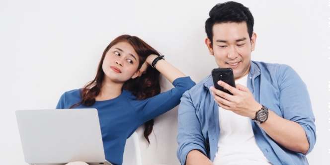 5 Tingkah Laku Pasangan Tidak Sayang Lagi Padamu